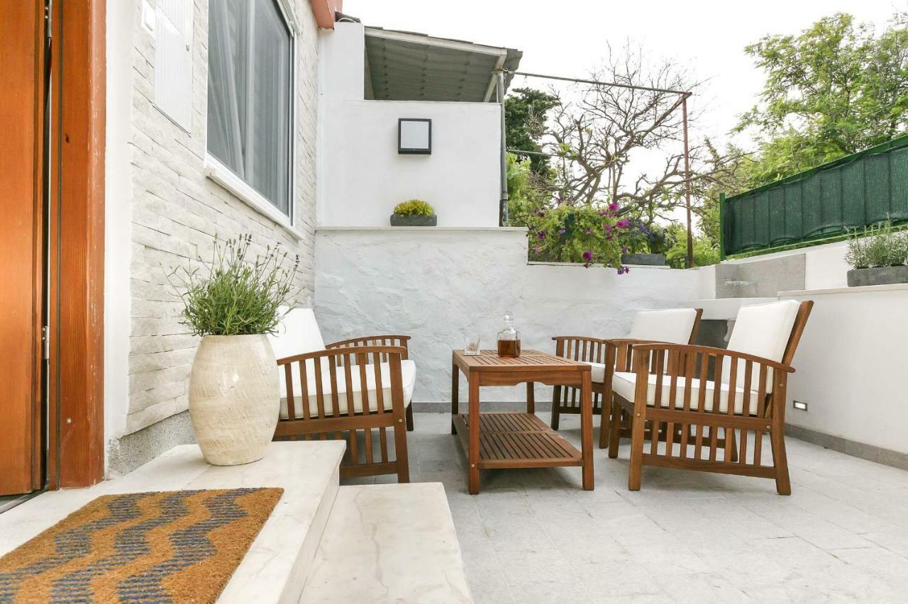 Apartment Retreat @ Town Center W/terrace